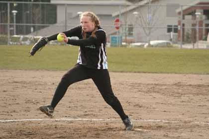 Bonney Lake got the season off to a good start with a win over Enumclaw.