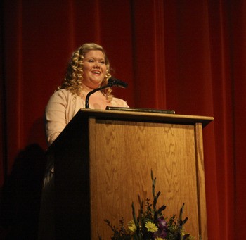 Erica McDaniel gives her acceptance speech after being recognized at the Sumner High senior showcase.