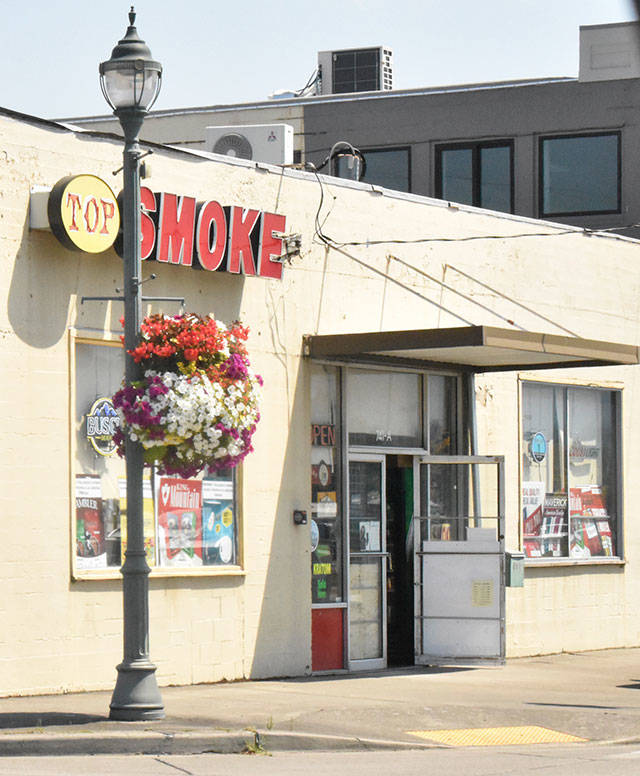 Targeted twice by burglars was Top Smoke on Stevenson Avenue. Three men were arrested after two smoke shops were burglarized. Photo by Kevin Hanson