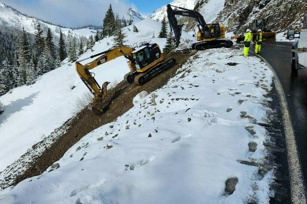 Road crews repairing a 10-mile section of SR 410 after a washout. Photo courtesy the National Park Service