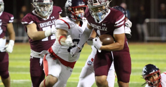 Photo by Todd Overdorf / sonscapeimages.com
Senior #1 Cooper Redarte continued to run through defenders to gain precious yards in the second half.